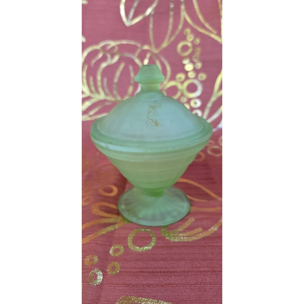 Frosted Green Uranium Lidded Powder Jar - Picture 7 of 13
